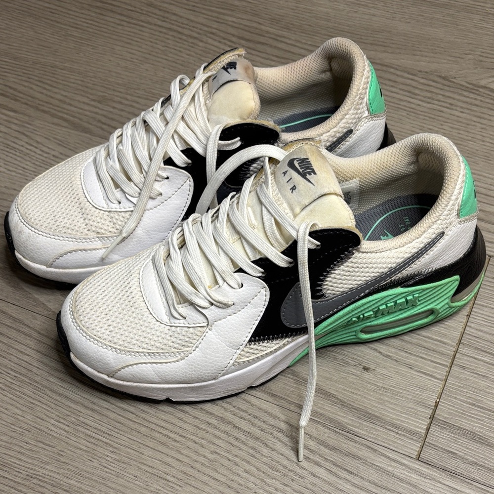 Nike White Black Mint Green Air Max Style Sneakers